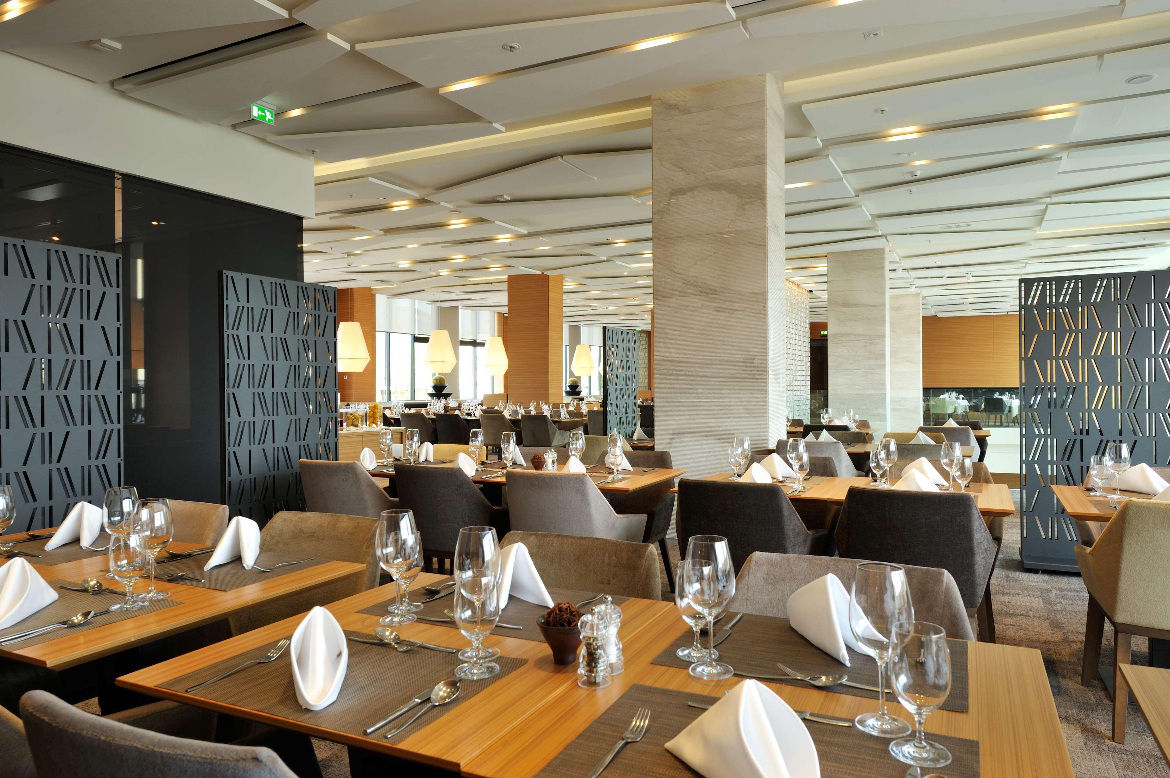 Radisson Blu Plaza Hotel