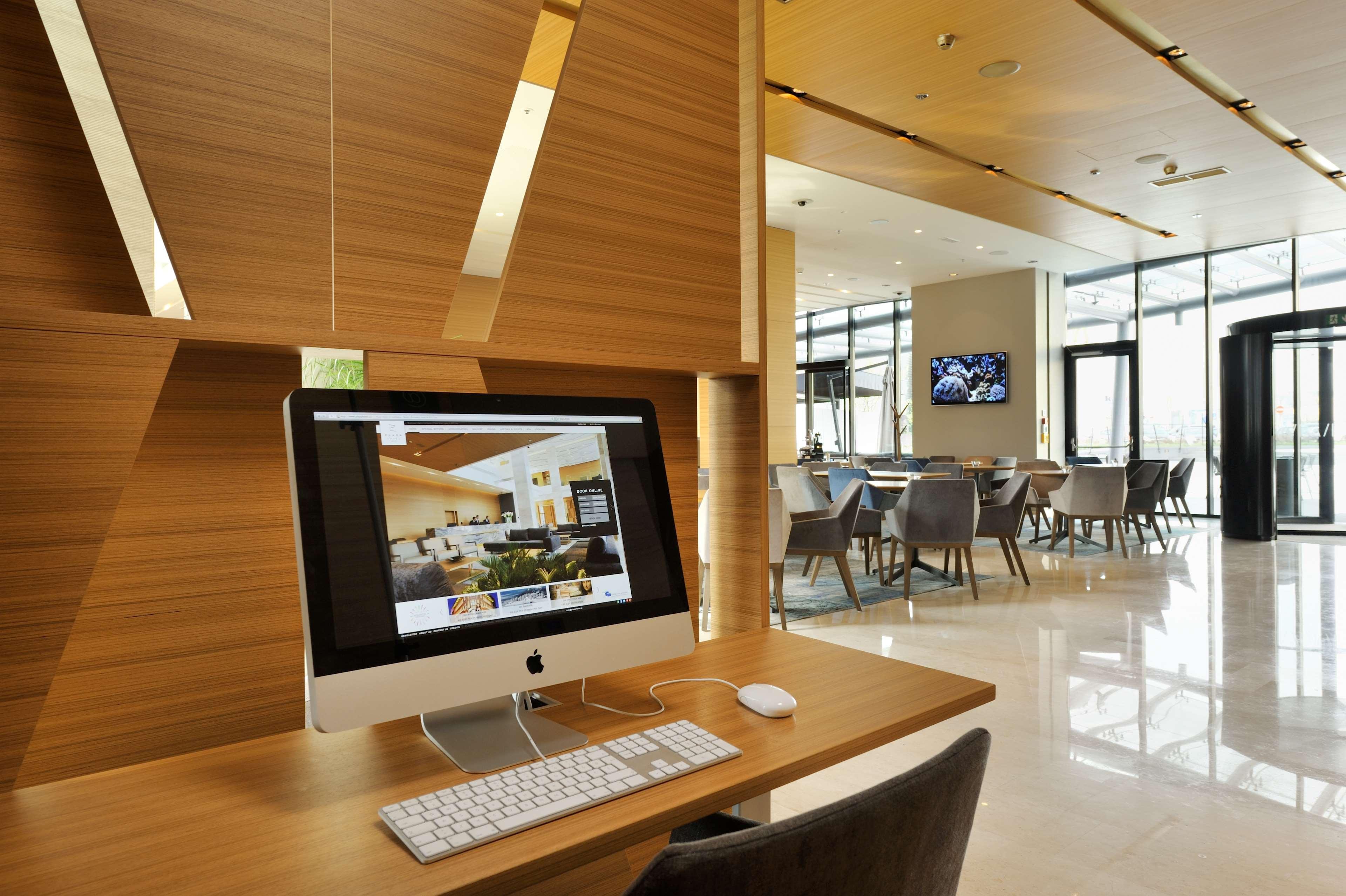 Radisson Blu Plaza